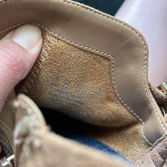 Dr. Scholl’s 7.5 Brown Faux Suede Heel Bootie Boots - Picture 8 of 8